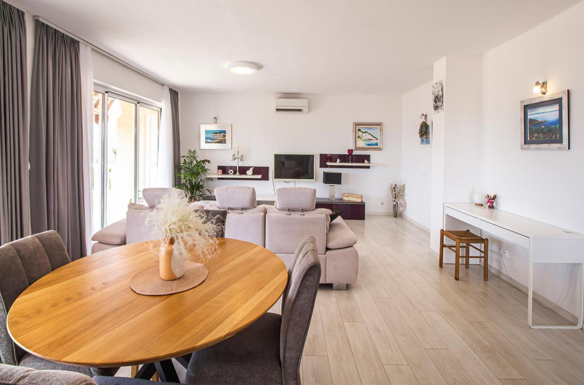 Flamingo Apartment